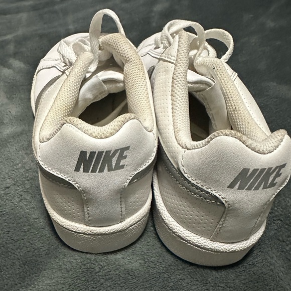 Nike Cortez - Picture 5 of 6